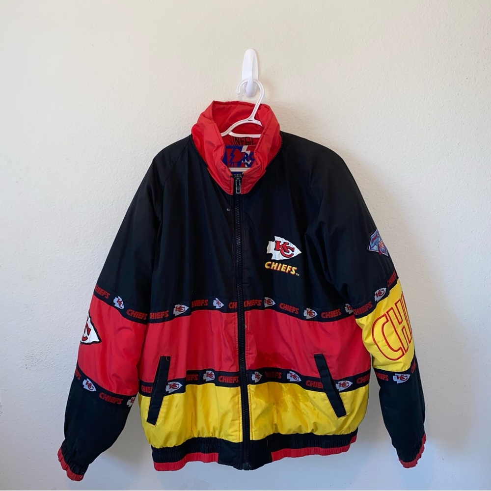 RARE VINTAGE Kansas City Chiefs Pro Player Jacket Sz XL Kelce Taylor Swift
